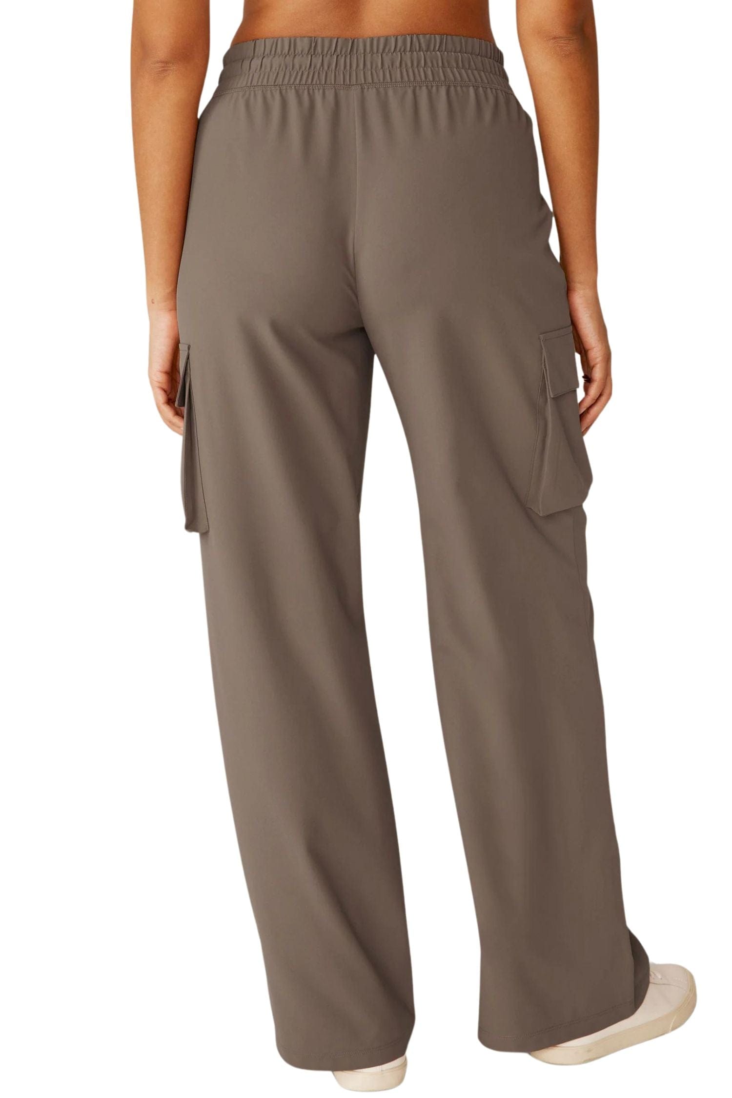 Beyond Yoga City Chic Cargo Pants Dune
