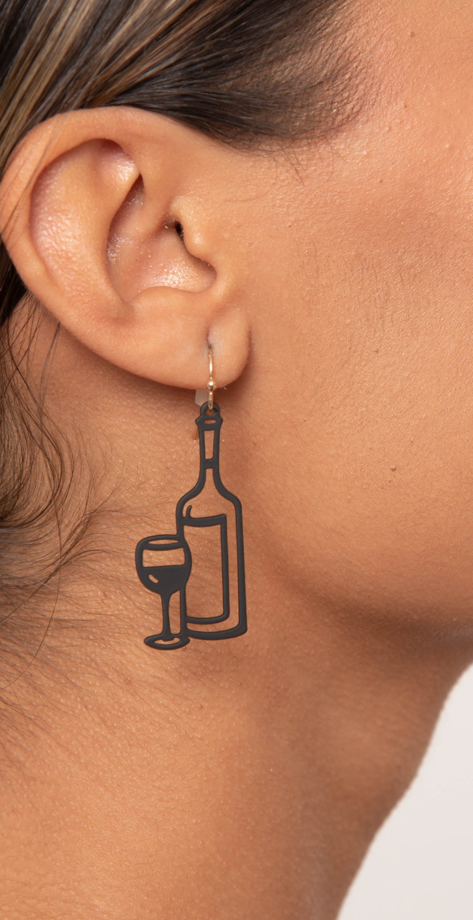 Dainty Ivy Color Wine & Glass Earrings Black