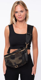 BC Handbags Large Nylon Fanny Pack Grreen Camo